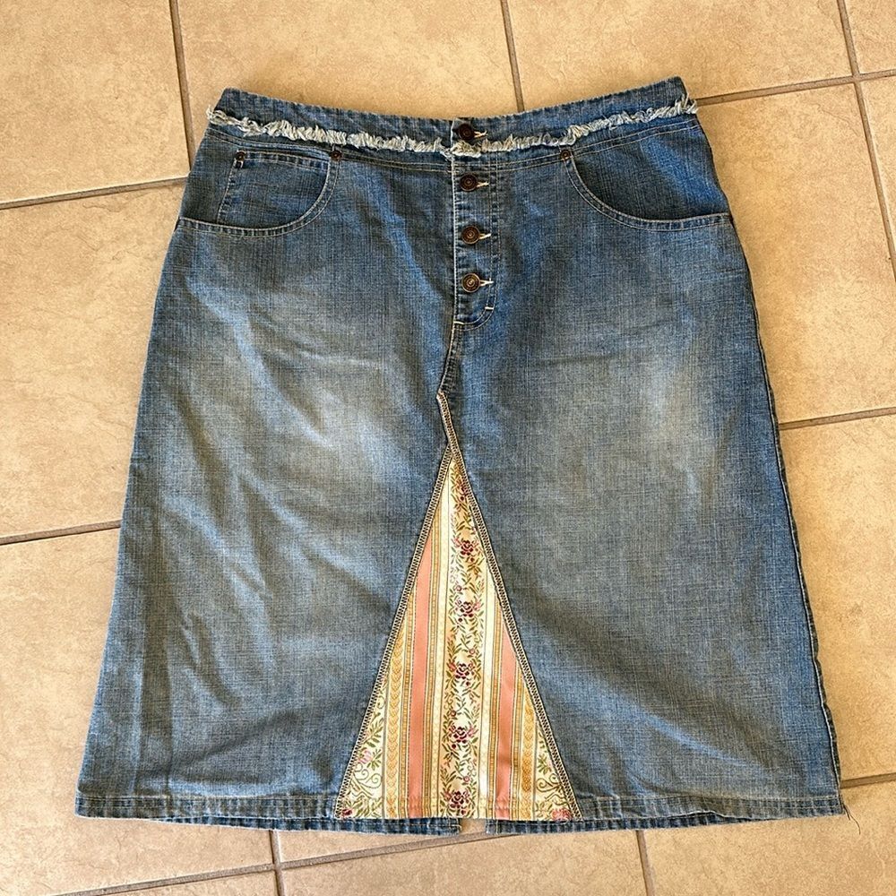 ⭐️ Gloria Vanderbilt Denim Skirt